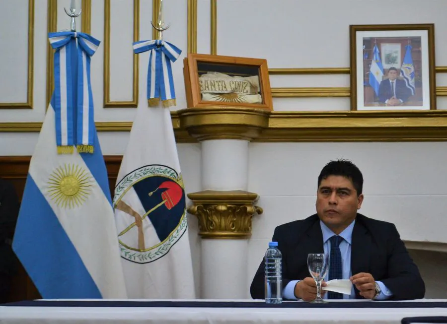 3f6158b7642b24f0993897661af9500d_XL