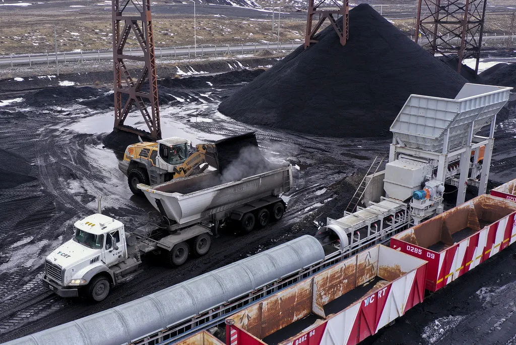 52013478888_c498072f39_b-1