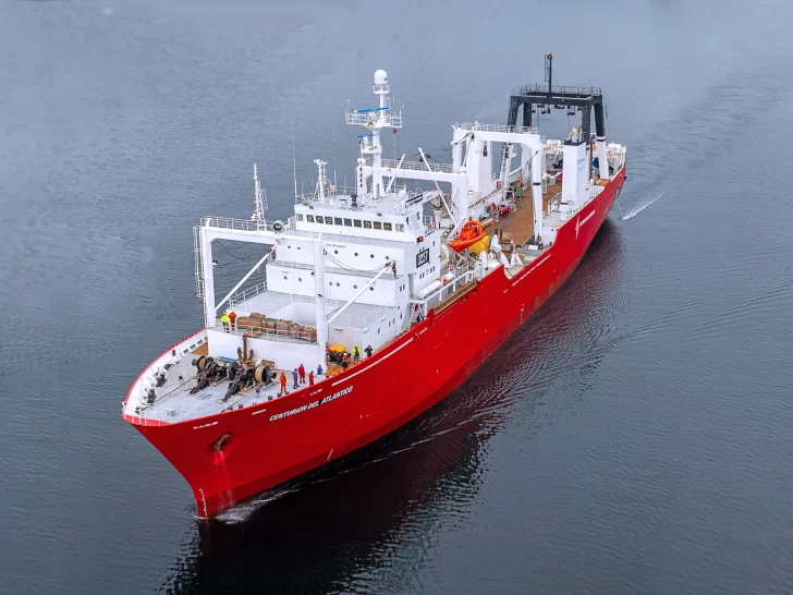 buque-pesquero-Centurion-del-Atlantico-1-728x546