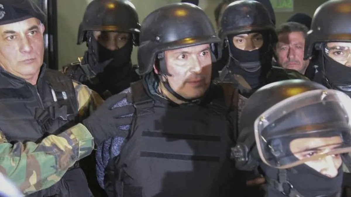 el-diputado-del-parlasur-jose-lopez-fue-detenido-millones-dolares-y-un-arma-automatica