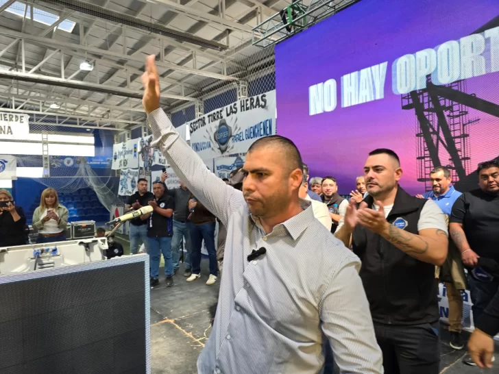 asamblea-petroleros-las-heras-rafael-guenchenen-foto-sipger-728x546