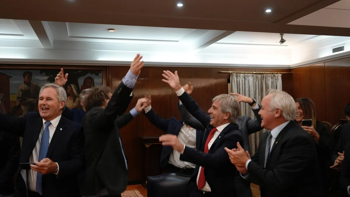 gobiernod-e-milei-festejojpg