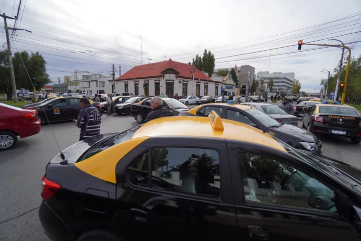 taxistas-bocinazo-municipalidad-5-728x486