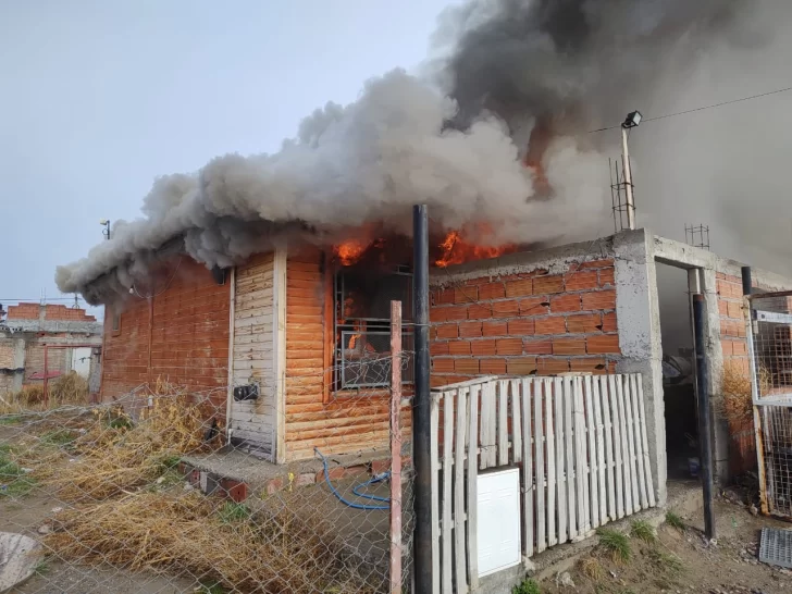 incendio-las-heras-casa-sahumerios-2-728x546